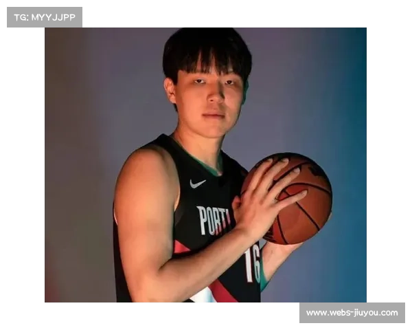 杨瀚森展现惊人适应力迅速修正错误成长为球队稳定核心